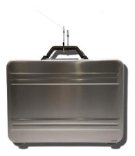 ZERO HALLIBURTON Attache Case